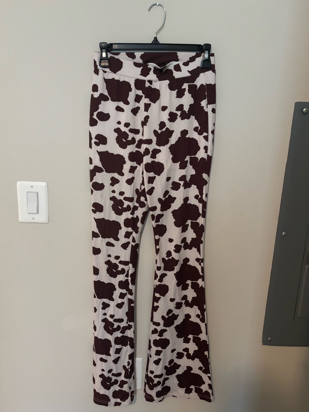 Women’s Cow Print Brown and White Flared Leggings🐮🤎